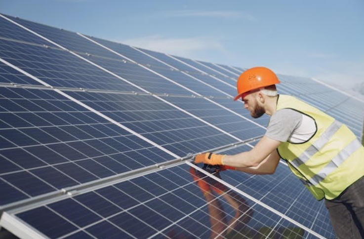 Inauguration de la centrale solaire UM6P